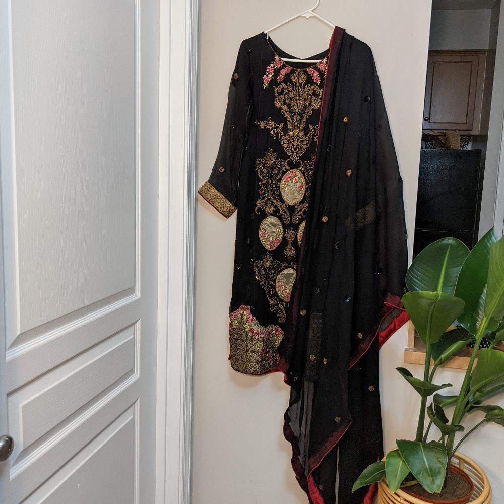 Pakistani/Indian Fancy 2 piece Black dress